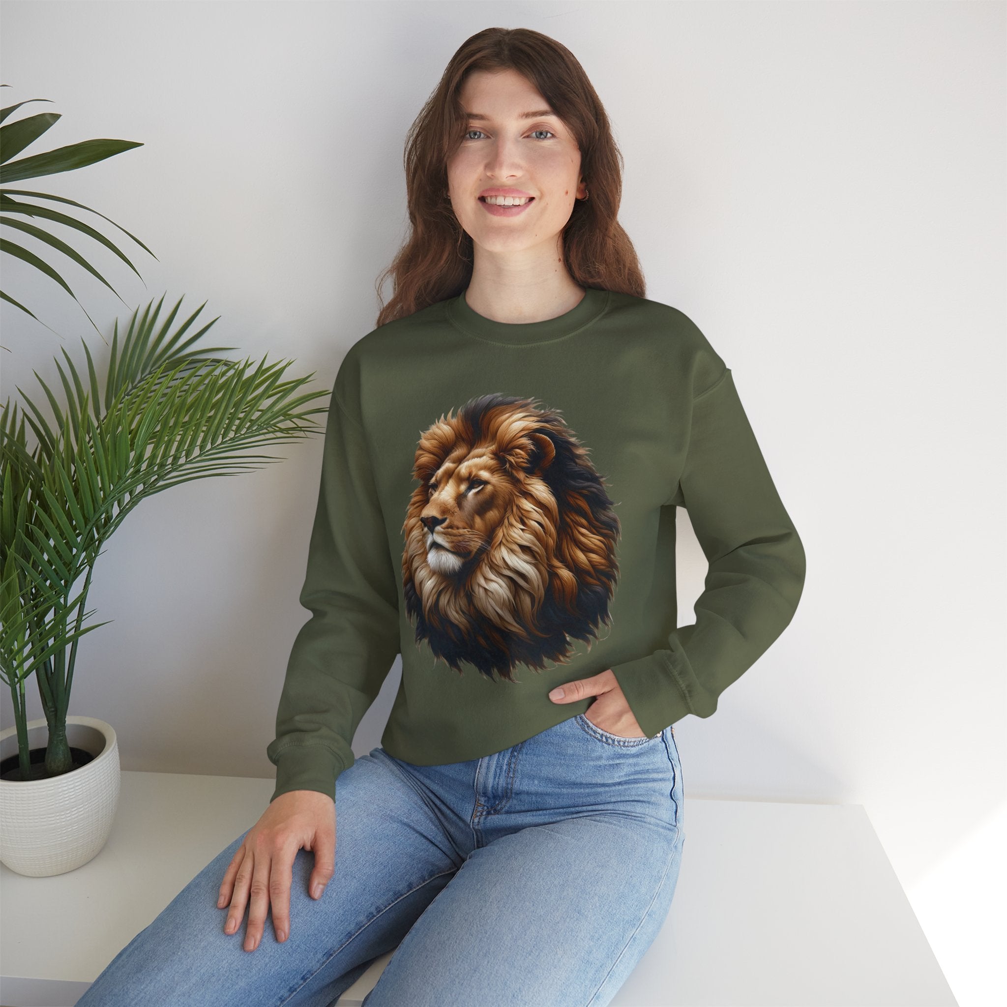 Lion Design Crewneck Sweatshirt - Relaxed Comfort for Animal Lovers