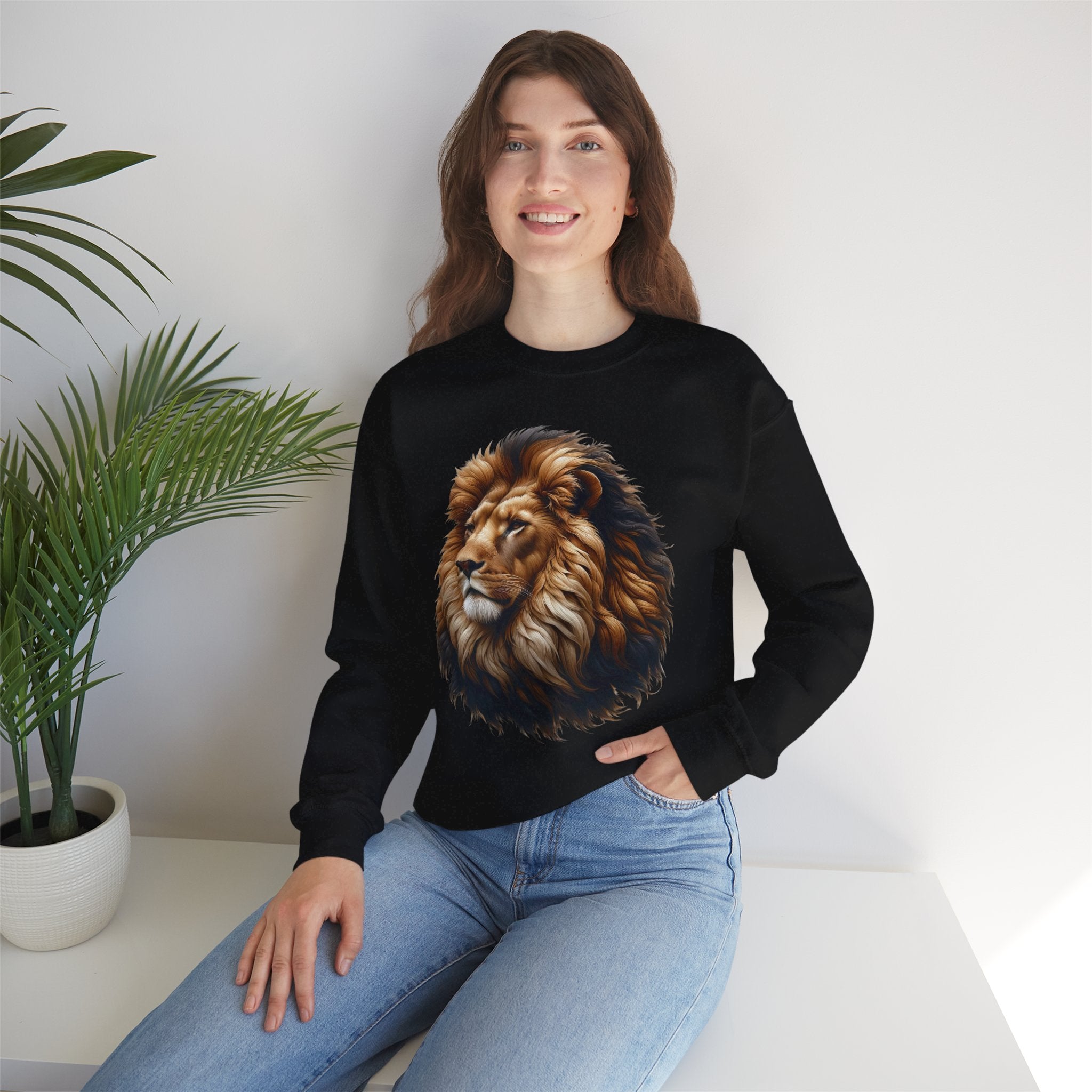 Lion Design Crewneck Sweatshirt - Relaxed Comfort for Animal Lovers